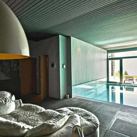 Sumptuous With Breathtaking Views By Guestlee Chalet