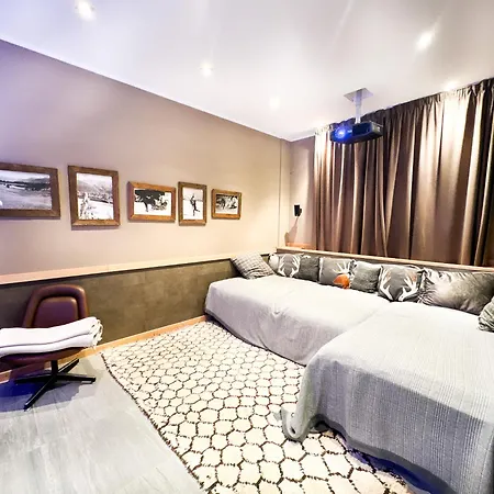 Chalet Sumptuous With Breathtaking Views By Guestlee *