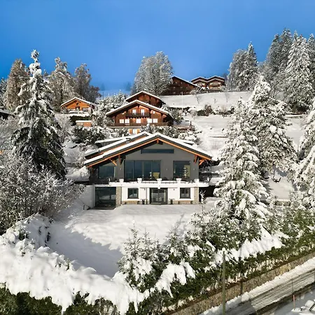 Sumptuous With Breathtaking Views By Guestlee